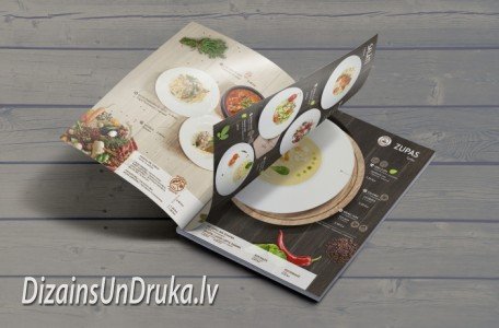 tipografijas_edienkarte_poligrafijas_pakalpojumi-1 Open menu design sample for menu printing with soup and salad images on a wooden background