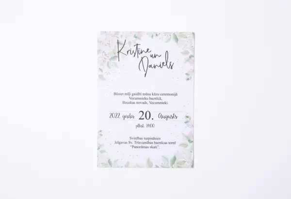 Kāzu ielūgums ar ziedu motīvu kā paraugs ielūgumu izgatavošanai un drukai